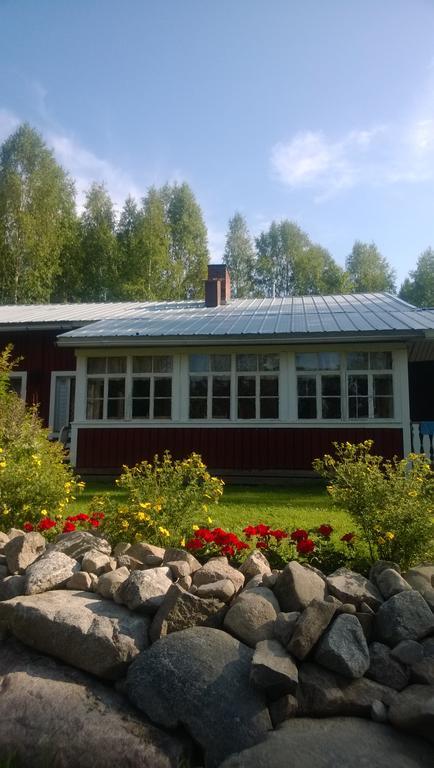 Villa Lomakoti Tuulensuoja Karvasjarvi Exterior foto